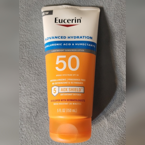 Eucerin Sun Advanced Hydration Sunscreen Lotion - Picture 1 of 4